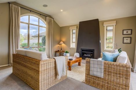 Photo of property in 14 The Peninsula, Huntington, Hamilton, 3210