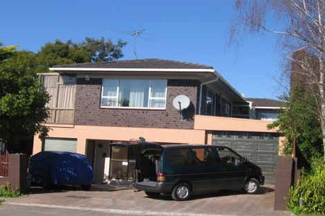 Photo of property in 2/2 Gaylands Place, Opaheke, Papakura, 2113