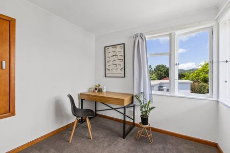 Photo of property in 44 Savoy Road, Glen Eden, Auckland, 0602