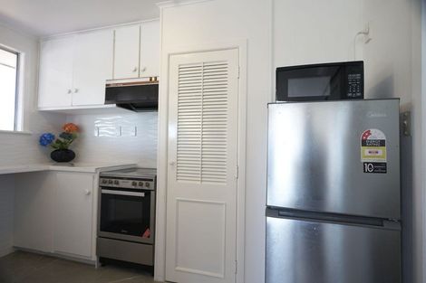 Photo of property in 32 Kirkbride Road, Mangere Bridge, Auckland, 2022