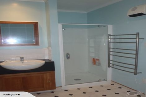 Photo of property in 57 Bedford Street, Northland, Wellington, 6012