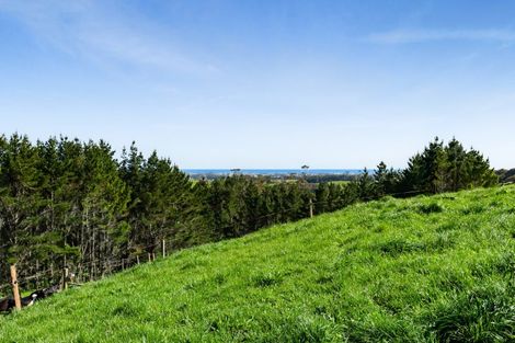 Photo of property in 150 Ackworth Road, Lepperton, New Plymouth, 4373