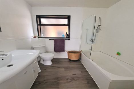 Photo of property in 7 Manse Street, Clinton, 9534