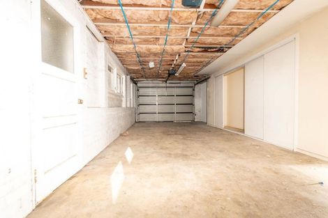 Photo of property in 6 Swanson Road, Henderson, Auckland, 0610