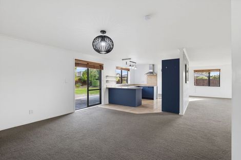 Photo of property in 46 Riverside Drive, Waiuku, 2123