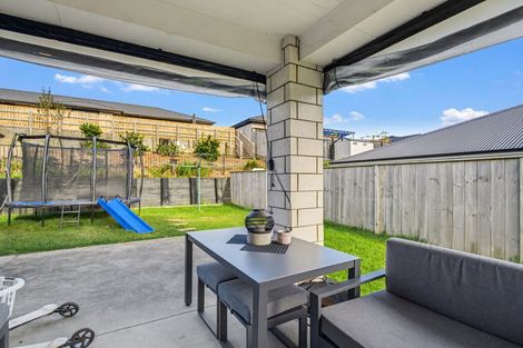Photo of property in 14 Urumaraki Avenue, Helensville, 0800