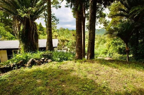 Photo of property in 14 Tinopai Road, Titirangi, Auckland, 0604