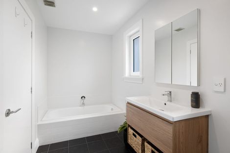 Photo of property in 11 Lloyd Street, Strowan, Christchurch, 8052