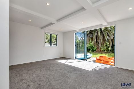 Photo of property in 480a Beach Road, Murrays Bay, Auckland, 0630