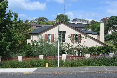 Photo of property in 15a Clematis Avenue, Murrays Bay, Auckland, 0630