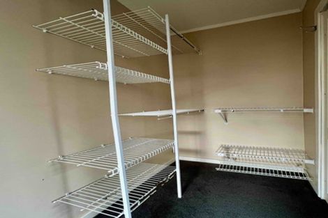 Photo of property in 1 Mirrabooka Avenue, Botany Downs, Auckland, 2010