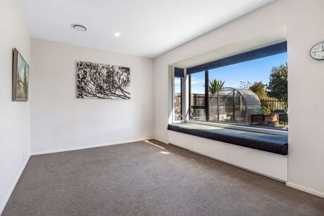 Photo of property in 10 Koreke Lane, Halswell, Christchurch, 8025