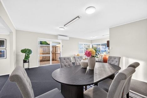 Photo of property in 5 Bittern Place, Henderson, Auckland, 0610