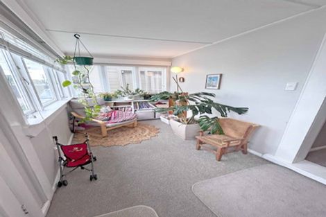 Photo of property in 1042 Heaphy Terrace, Fairfield, Hamilton, 3214