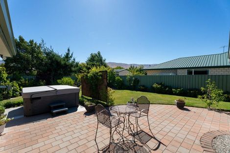 Photo of property in 19 Fenwick Crescent, Cromwell, 9310