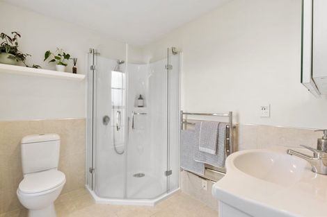 Photo of property in 8 Clifford Road, Johnsonville, Wellington, 6037