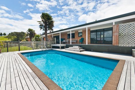 Photo of property in 172 Old Parua Bay Road, Abbey Caves, Whangarei, 0175