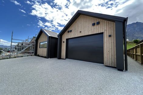 Photo of property in 63 Perendale Road, Jacks Point, 9371