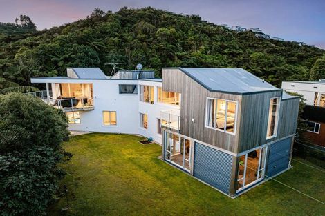 Photo of property in 73 Viewmont Drive, Harbour View, Lower Hutt, 5010