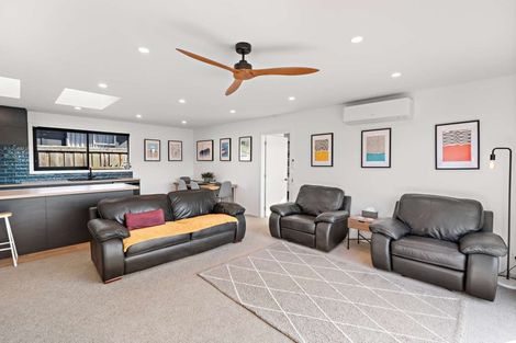 Photo of property in 5 Beach Crescent, Waikuku Beach, 7473