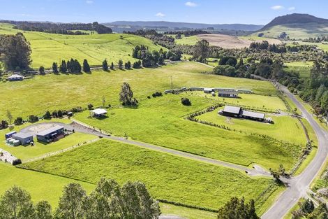 Photo of property in 66 Parerohi Grove, Kuratau, Turangi, 3381