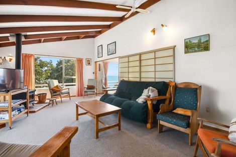 Photo of property in 9 Bydder Terrace, Patons Rock, Takaka, 7182