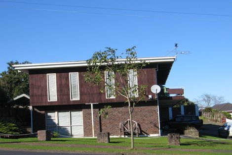 Photo of property in 71 Redoubt Road, Goodwood Heights, Auckland, 2105