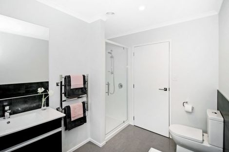 Photo of property in 6 Terli Way, Glen Avon, New Plymouth, 4312