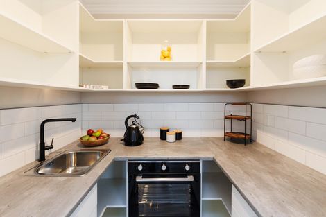 Photo of property in 10 Stewart Street, Marton, 4710