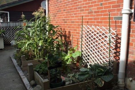 Photo of property in 16 Brook Street, Waiwhetu, Lower Hutt, 5010