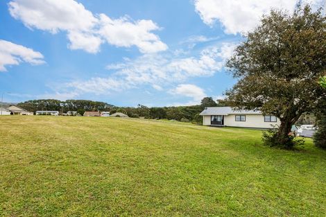 Photo of property in 5 Louisa Grove, Waitangirua, Porirua, 5024