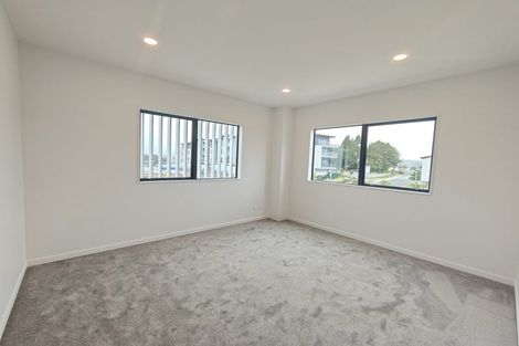 Photo of property in 1 Pukeko Road, Hobsonville, Auckland, 0616