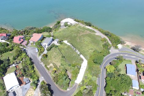 Photo of property in 1/5 Seaview Avenue, Northcote, Auckland, 0627