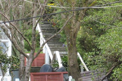 Photo of property in 10a Queens Drive, Kilbirnie, Wellington, 6022