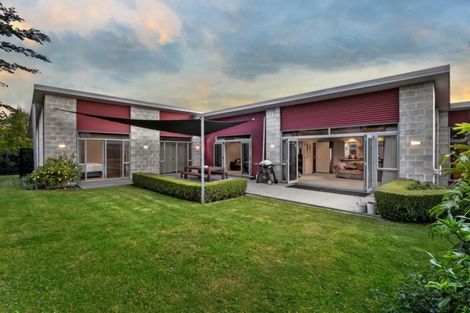 Photo of property in 6 Ruahine Place, Parklands, Christchurch, 8083