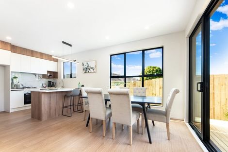 Photo of property in 7a Hewlett Road, Massey, Auckland, 0614