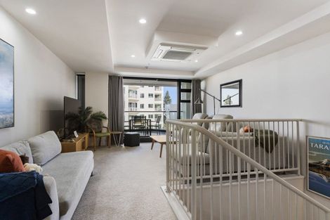 Photo of property in 24/11p Maunganui Road, Mount Maunganui, 3116