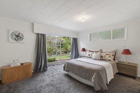 Photo of property in 5 Whitby Place, Westown, New Plymouth, 4310