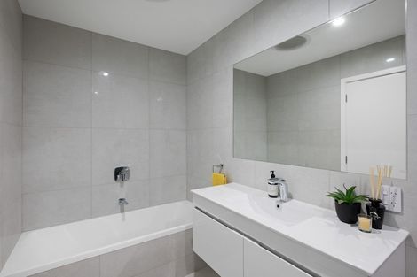 Photo of property in 156 Upton Street, Wanaka, 9305