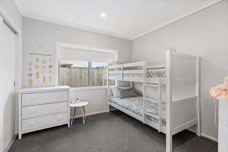 Photo of property in 16 Raiha Street, Papamoa Beach, Papamoa, 3118