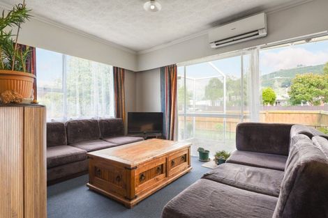 Photo of property in 2b Darroch Street, Fairy Springs, Rotorua, 3015