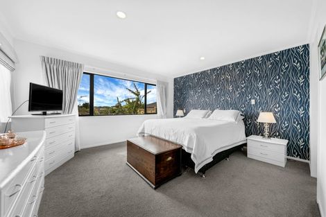 Photo of property in 15 Summerland Drive, Henderson, Auckland, 0612