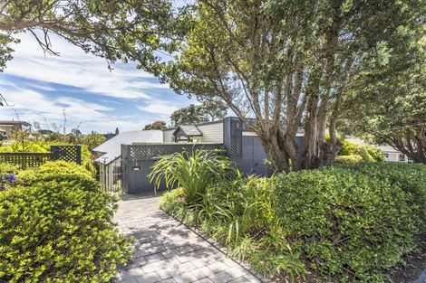 Photo of property in 7 Burnham Street, Seatoun, Wellington, 6022