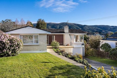 Photo of property in 15 Brownville Crescent, Maori Hill, Dunedin, 9010