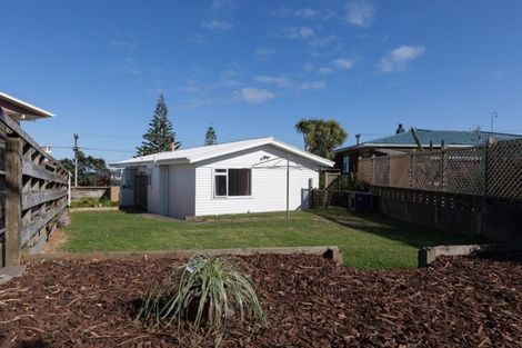 Photo of property in 25 Tiromoana Crescent, Bell Block, New Plymouth, 4312