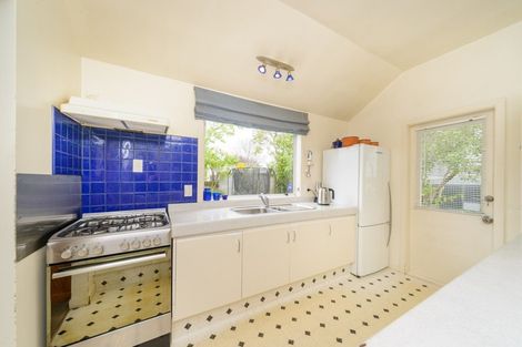 Photo of property in 24 Ranfurly Street, Hokowhitu, Palmerston North, 4410