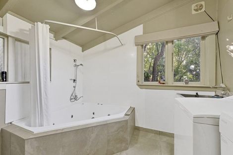 Photo of property in 1077 Dyers Pass Road, Governors Bay, 8971