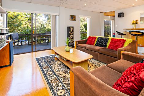 Photo of property in 16 Proteus Place, Half Moon Bay, Auckland, 2012
