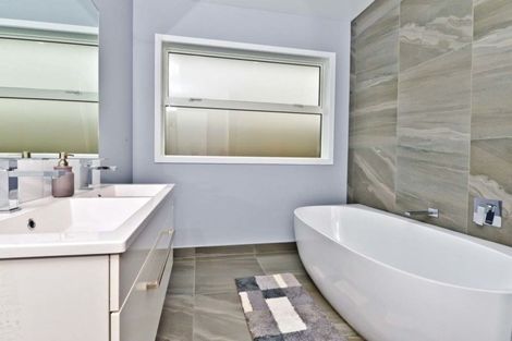 Photo of property in 4 Kemble Place, Flagstaff, Hamilton, 3210