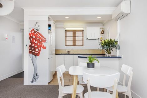 Photo of property in 245 Marine Parade, Napier South, Napier, 4110